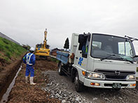 東海北陸道-地下排水溝、油水分離槽型枠工